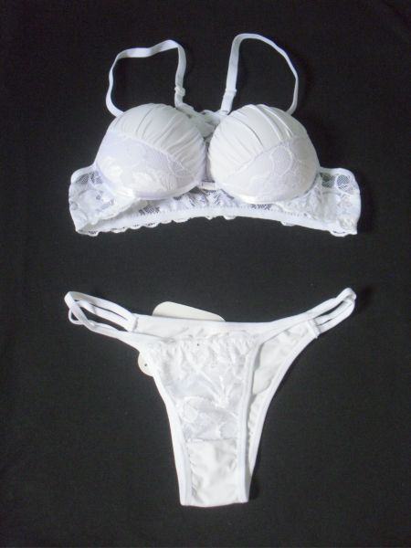 CONJUNTO BOJO BOLHA DE RENDA